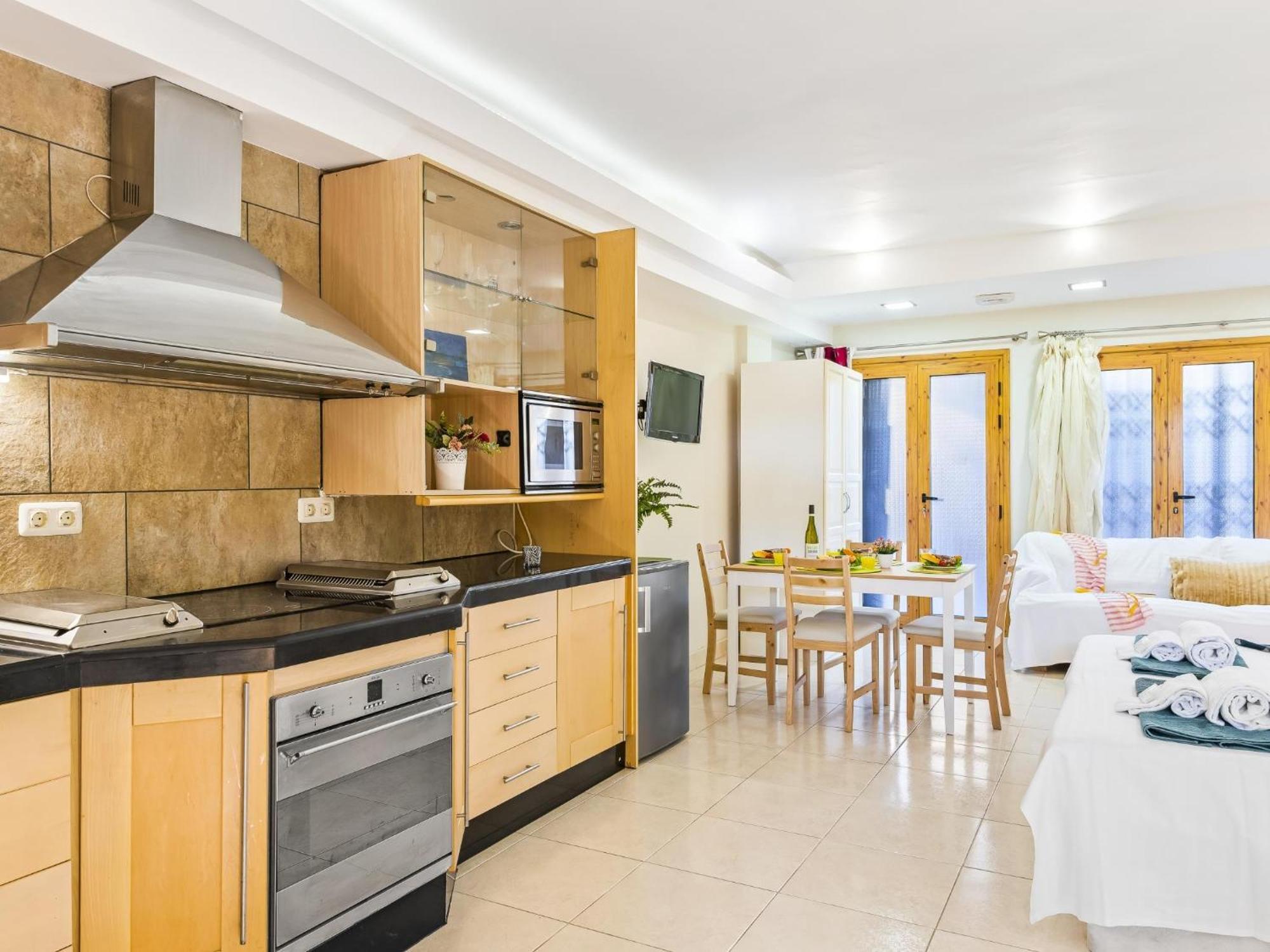 324 Pueblo Canario With Wifi Apartament Playa de las Americas (Tenerife)